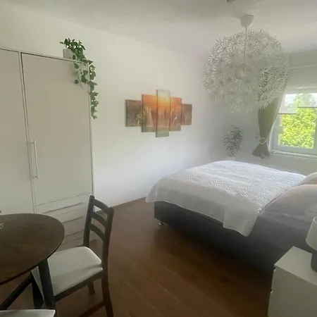 Am Chursbach Apartment *